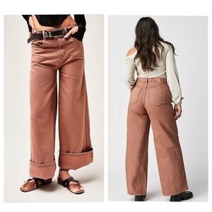 Free People Women’s High Rise CRVY Gia Sand Dune Wide Leg Jeans